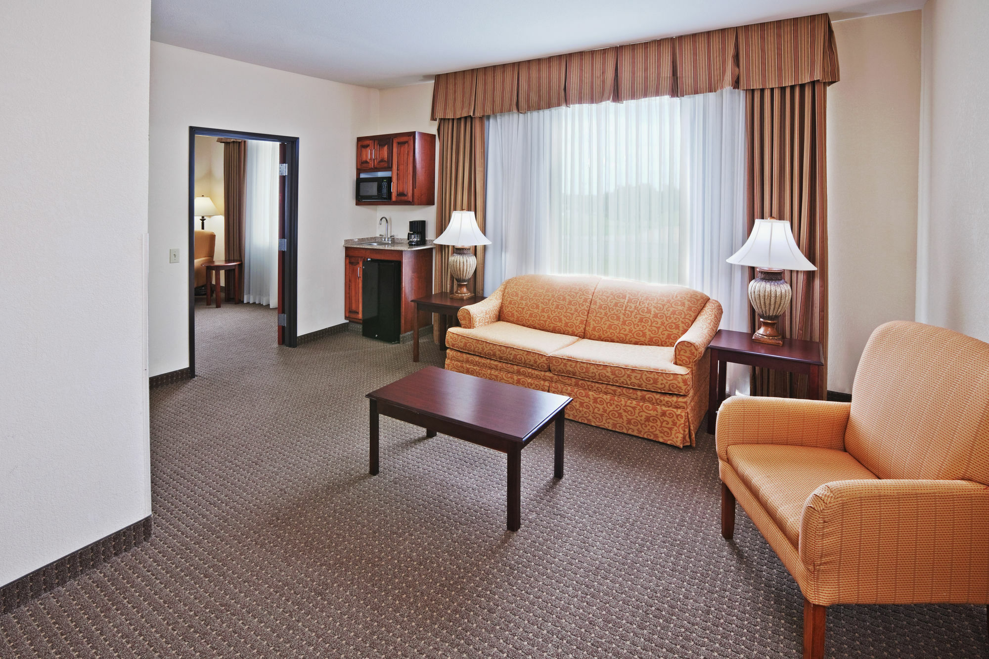 Holiday Inn Express Hotel & Suites Woodward Hwy 270 By Ihg Exterior photo